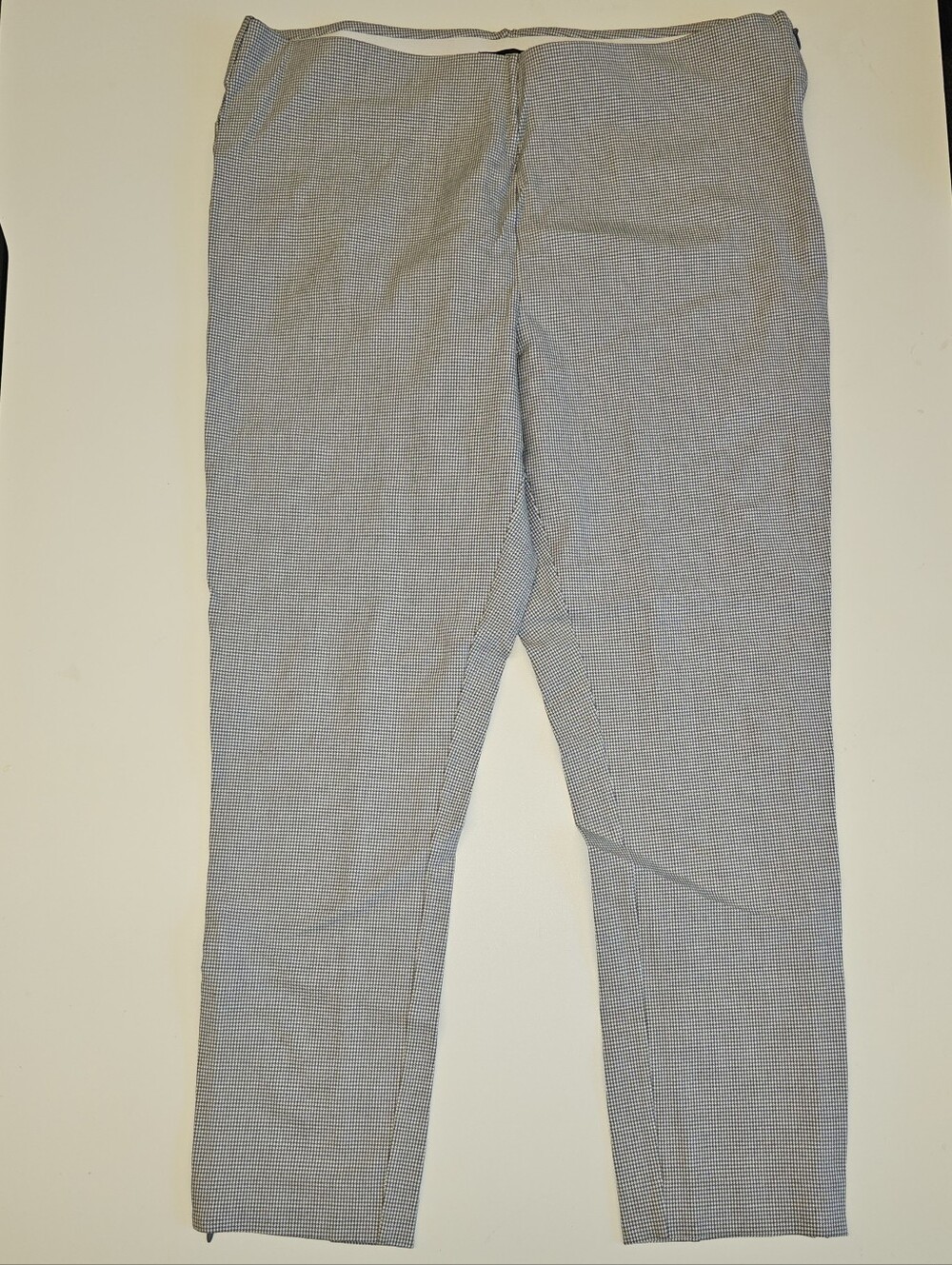NWOT | 12 | LOFT | Gray White Micro Houndstooth Slim Ankle Pants